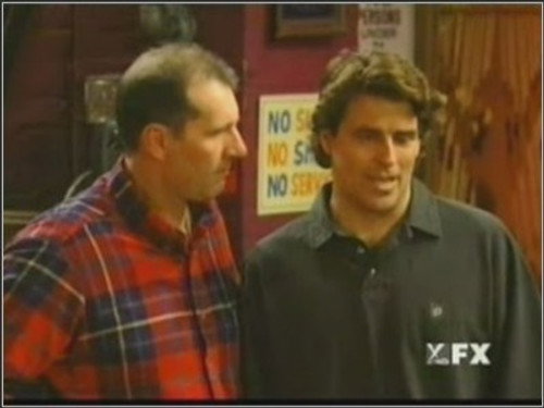 Married... with Children - S10E17: The Agony and the Extra C