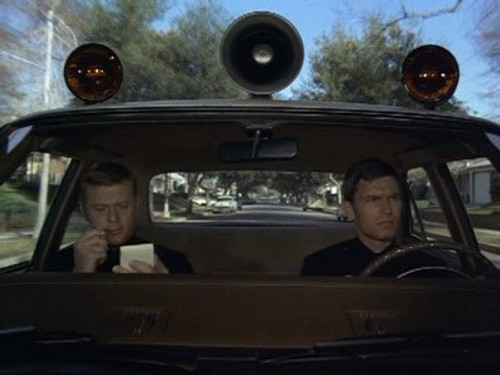Adam-12 - S3E23: Log 056: Vice Versa