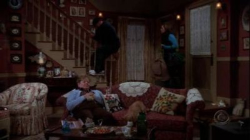 The King of Queens - S8E7: Inn Escapable