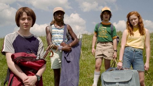 Stranger Things - S3E1: Chapter One: Suzie, Do You Copy?