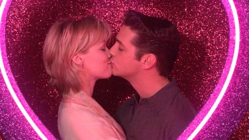 Beverly Hills, 90210 - S5E20: You Gotta Have Heart