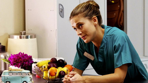 Casualty - S27E13: Sixteen Candles