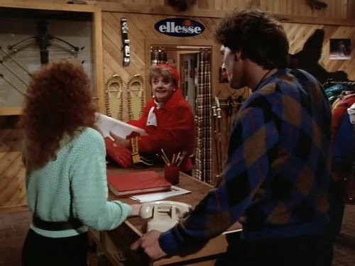 Murder, She Wrote - S5E4: Snow White, Blood Red