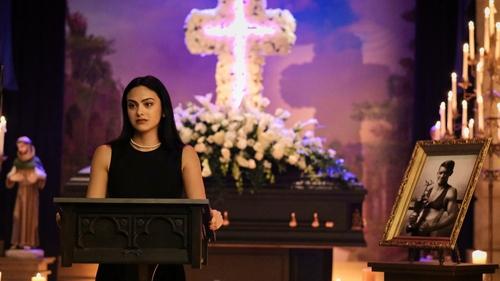 Riverdale - S6E7: Chapter One Hundred and Two: Death at a Funeral