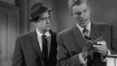 Perry Mason - S1E13: The Case of the Moth-Eaten Mink