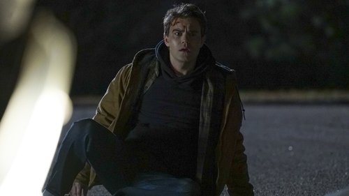 The Vampire Diaries - S7E17: I Went to the Woods