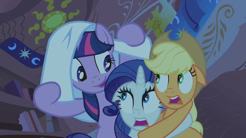 My Little Pony: Friendship Is Magic - S1E8: Look Before You Sleep