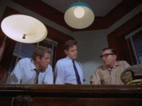 Hawaii Five-O - S2E2: To Hell With Babe Ruth