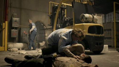S.W.A.T. - S8E19: Run to Ground