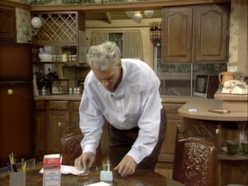 Married... with Children - S5E11: And Baby Makes Money