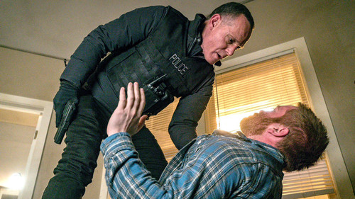 Chicago P.D. - S5E20: Saved