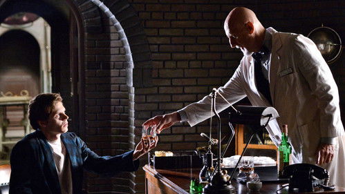 American Horror Story - S2E9: The Coat Hanger