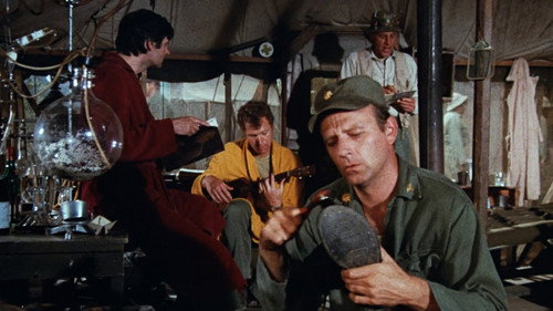 M*A*S*H - S3E1: The General Flipped at Dawn