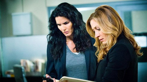 Rizzoli & Isles - S4E11: Judge, Jury and Executioner