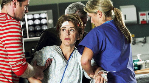 Holby City - S14E10: Half Empty