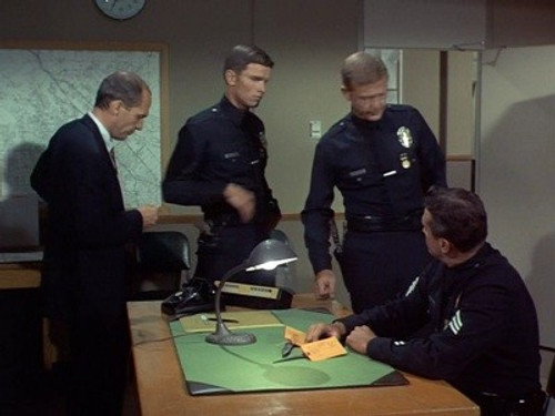 Adam-12 - S2E2: Log 153: Find Me a Needle